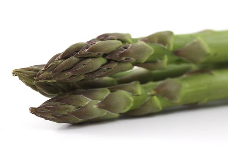 decouv-retz-produits-frais-et-locaux-chez-vous-en-un-clic-livraison-pornic-agglo-et-pays-de-retz-legumes-asperges-pointes