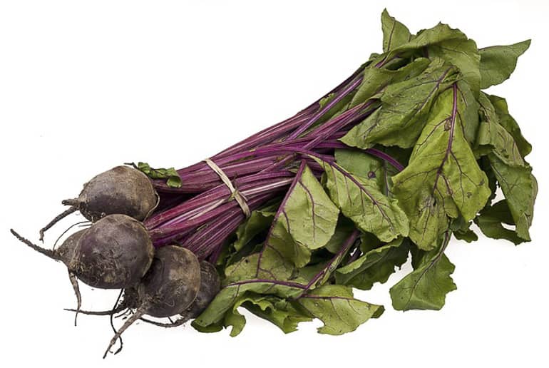 decouv-retz-produits-frais-et-locaux-chez-vous-en-un-clic-livraison-pornic-agglo-et-pays-de-retz-legumes-botte-de-betteraves